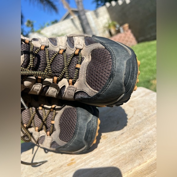 Merrell J06045 Moab 3 Mid Hiking Boots - Men's size 9 USA - Picture 5 of 7